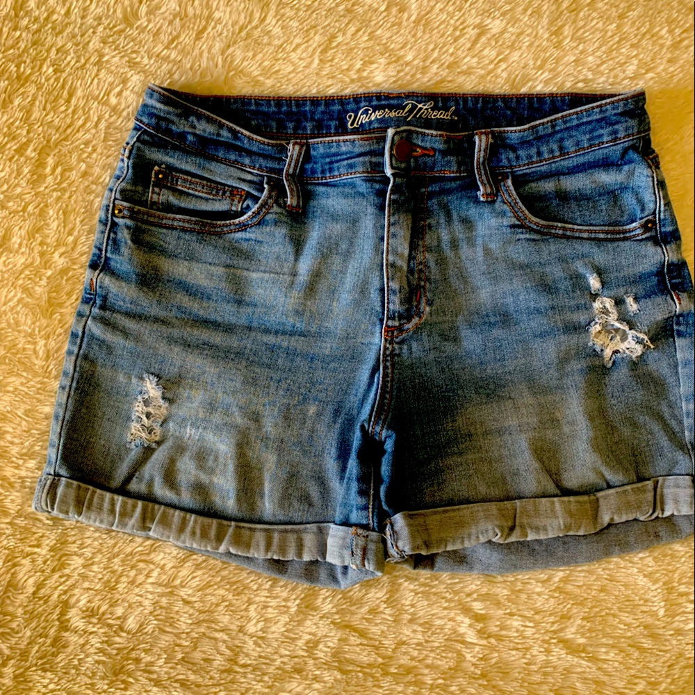 DARLING DISTRESSED JEAN SHORTS